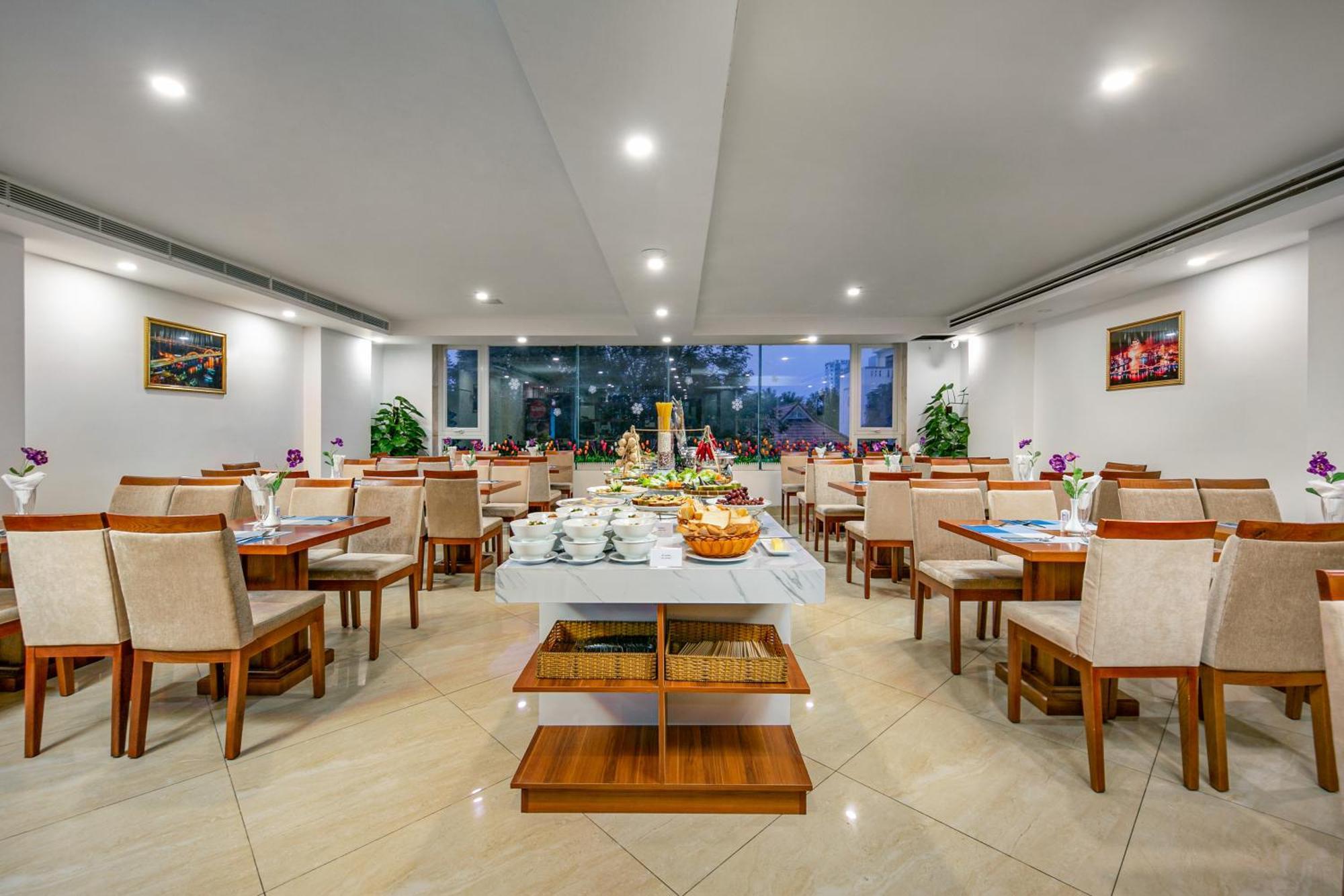 Prague Da Nang Beach Hotel Экстерьер фото