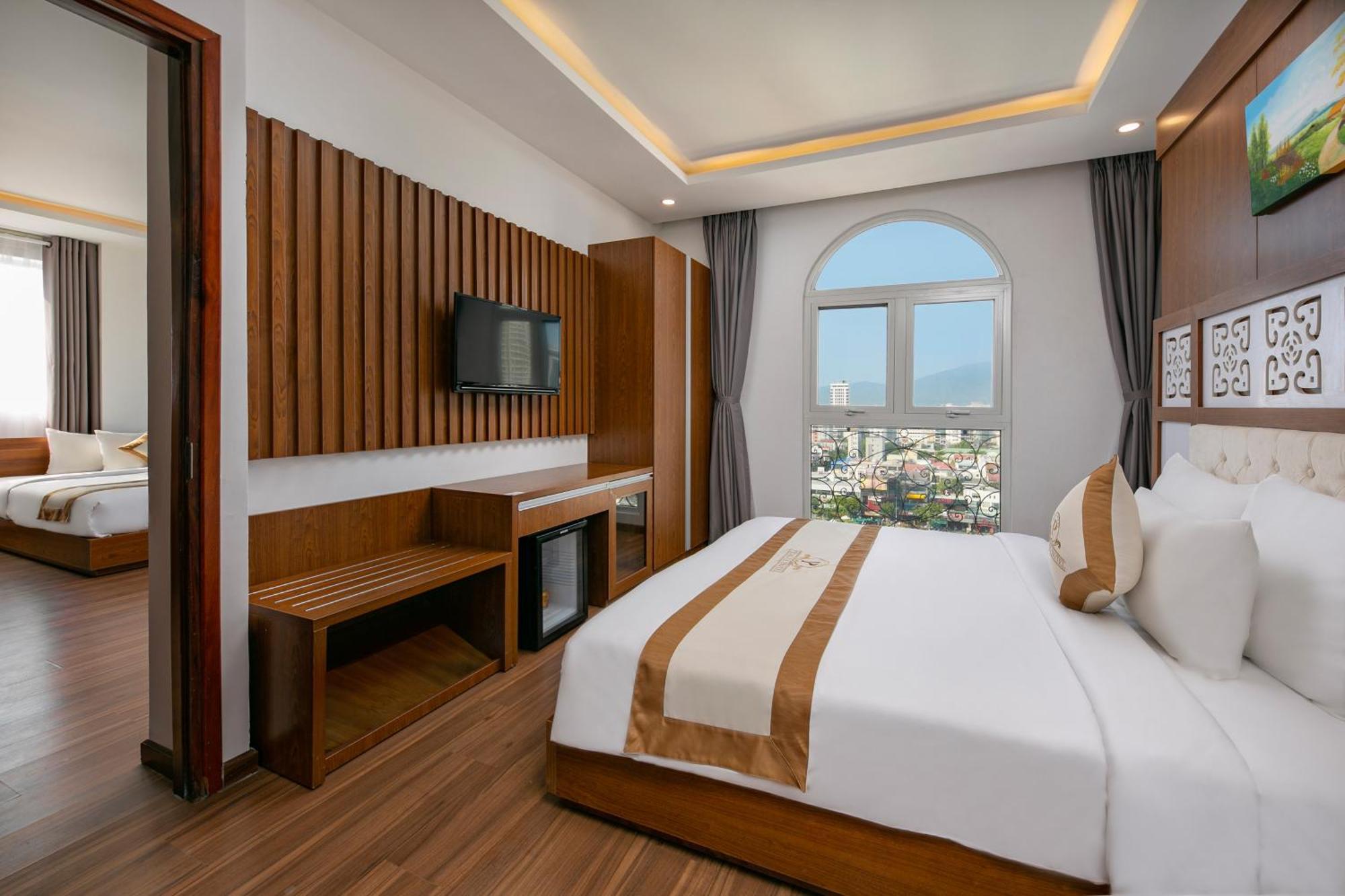 Prague Da Nang Beach Hotel Экстерьер фото