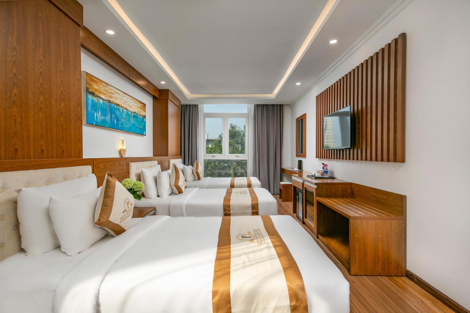 Prague Da Nang Beach Hotel Экстерьер фото