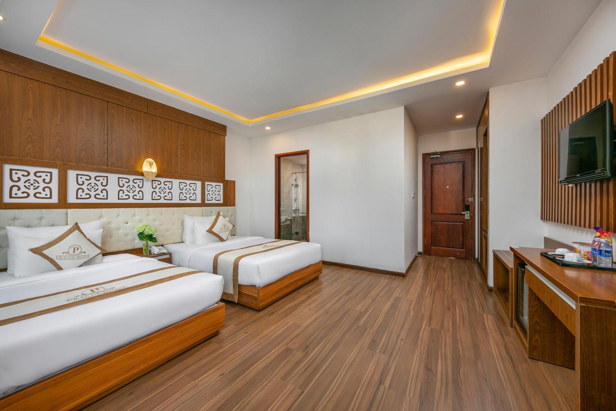 Prague Da Nang Beach Hotel Экстерьер фото